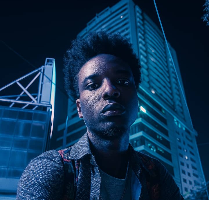 Adam Kinoni - Web Developer, Graphic Designer and UI/UX Designer